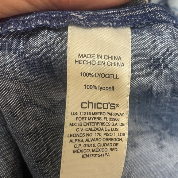 Chico’s Blue Pattern Pull on Shirt - Picture 5 of 5